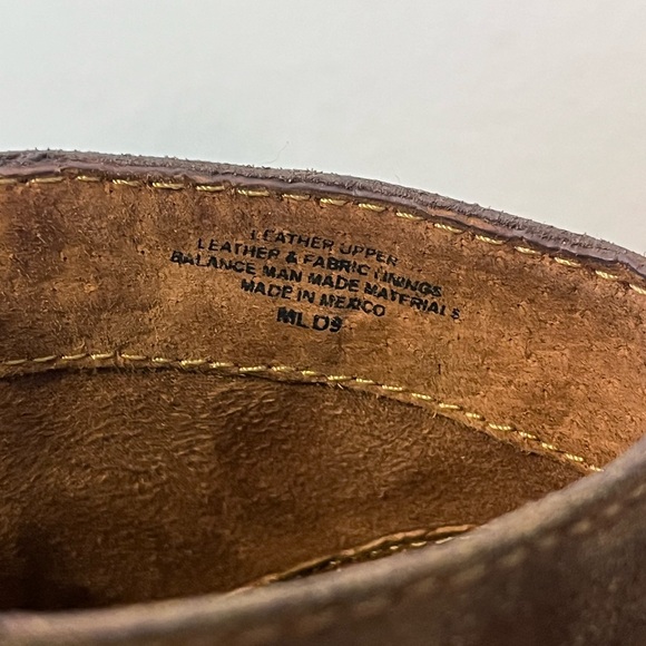 Born Tora Brown Distressed Leather Booties Womens size 9 - Picture 4 of 10